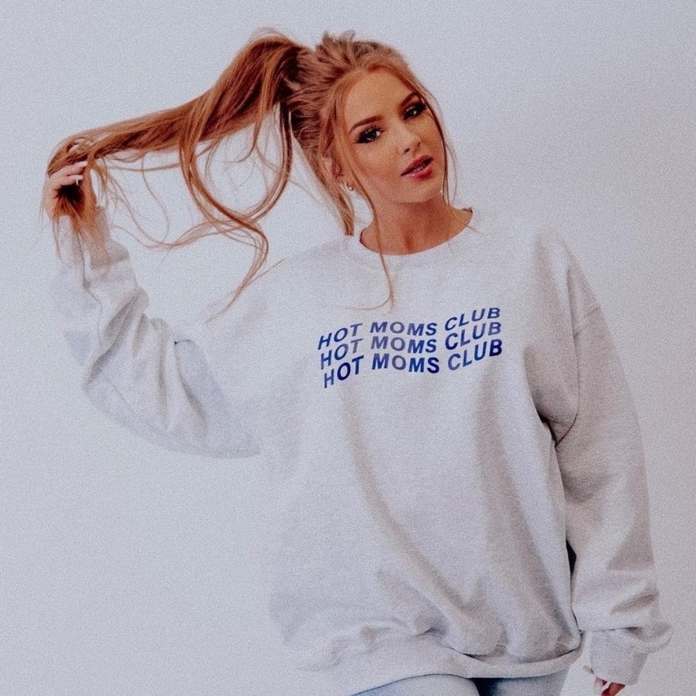 Hope's "HOT MOMS CLUB" Oversized Crewneck